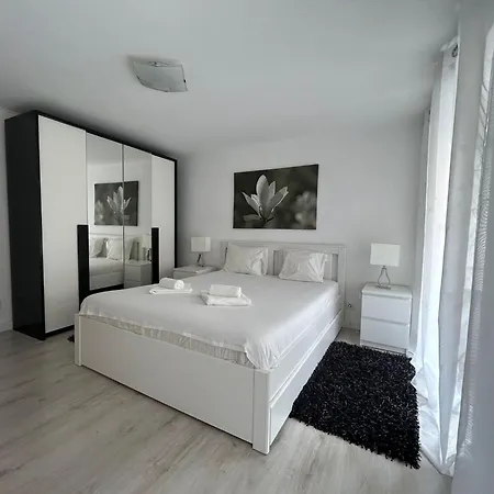 Typical Bica Apartment Lisbon Exterior photo